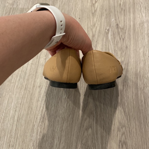 Matt & Nat | Tan Vegan Leather Loafers | Size 38 / 7.5 US - Picture 5 of 7